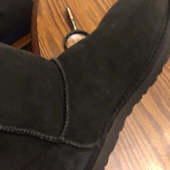 Ugg boots like new - Picture 9 of 14